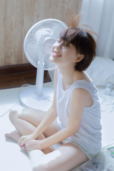 不行快出来现在上课呢